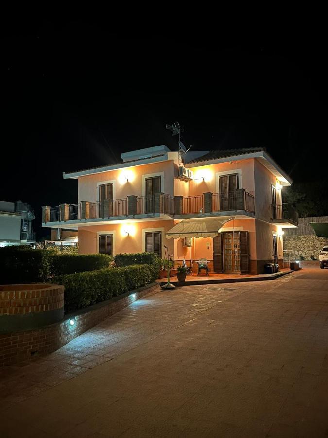 Donnapeppina Siracusa Plemmirio Buitenkant foto