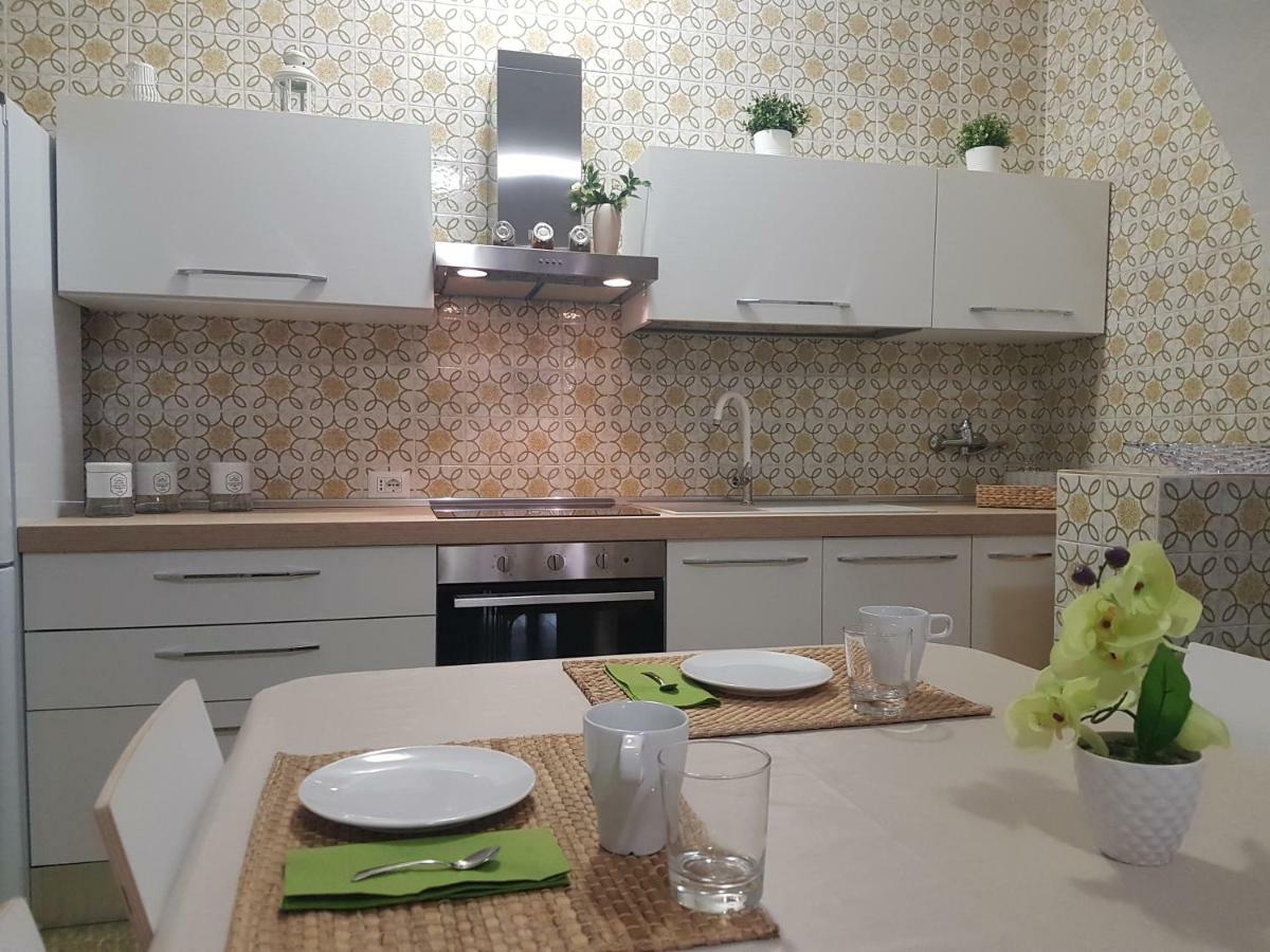 Donnapeppina Siracusa Plemmirio Buitenkant foto